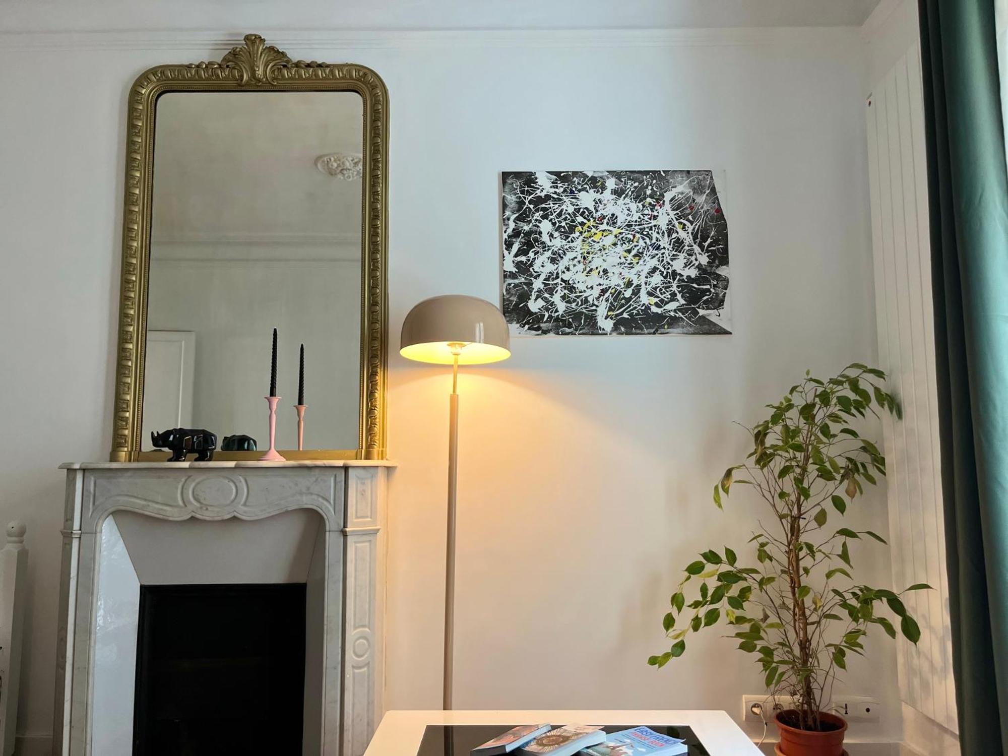 Lovely Haussmannian Flat In Montparnasse パリ エクステリア 写真